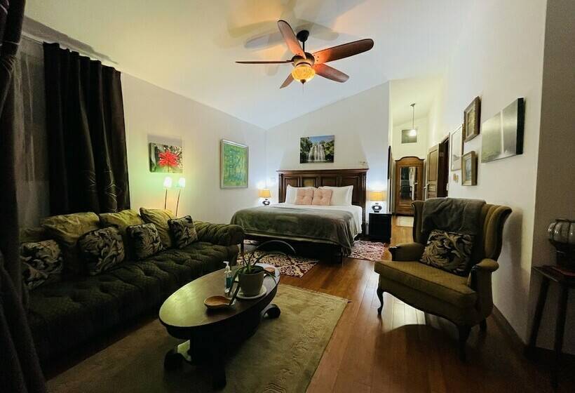 Люкс Повышенной Комфортности, Casa Donna Rosa B&b