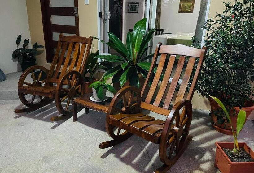 Семейное Студио, Casa Donna Rosa B&b