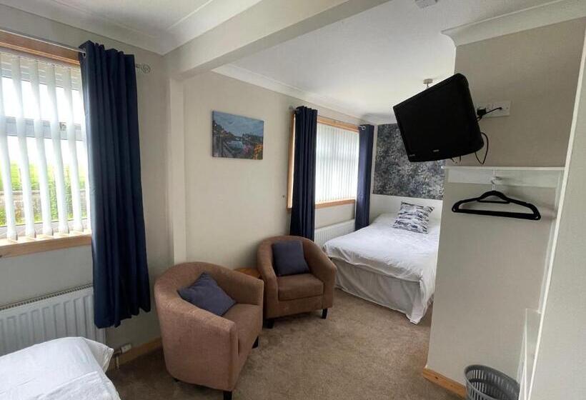 ファミリールーム, Impala Guest House