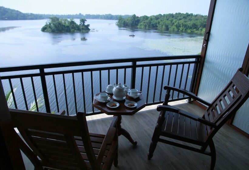 اتاق لوکس با چشم‌انداز دریاچه, Sanu Lagoon Resort & Spa