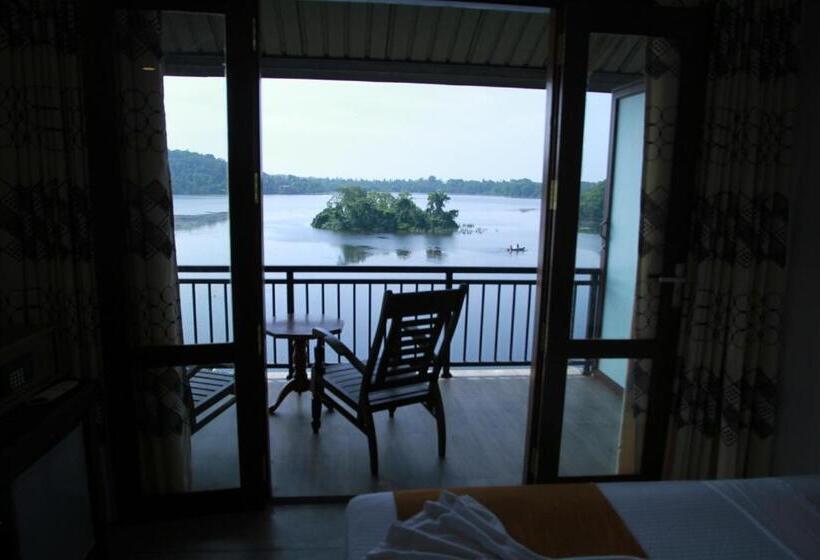 اتاق خانوادگی با چشم‌انداز باغ, Sanu Lagoon Resort & Spa