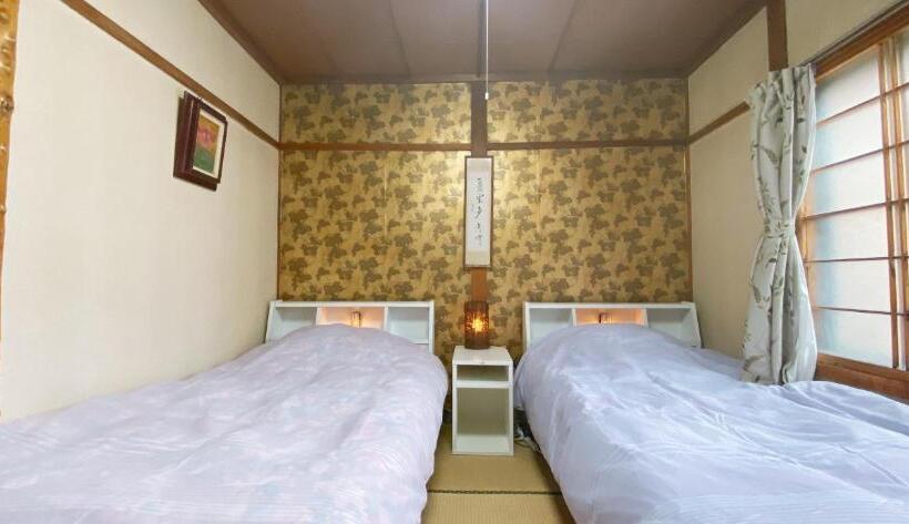 اتاق استاندارد با سرویس بهداشتی مشترک, Ryokan Sansui