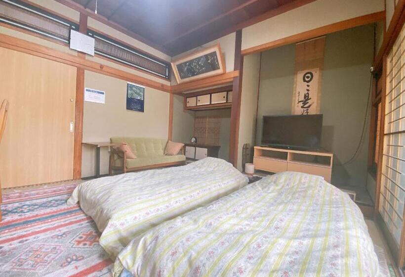 اتاق استاندارد با چشم‌انداز باغ, Ryokan Sansui