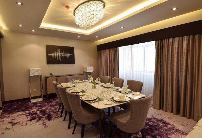 Королевский Люкс, Paradise Elite Hotel Al Tahlia Jeddah