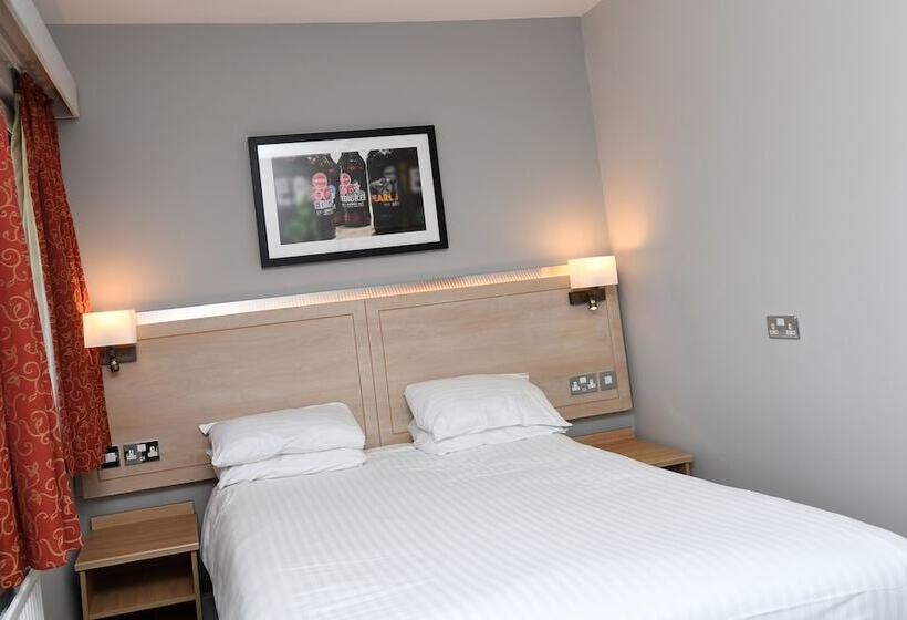 Семейный Номер, Crown, Droitwich By Marston's Inns