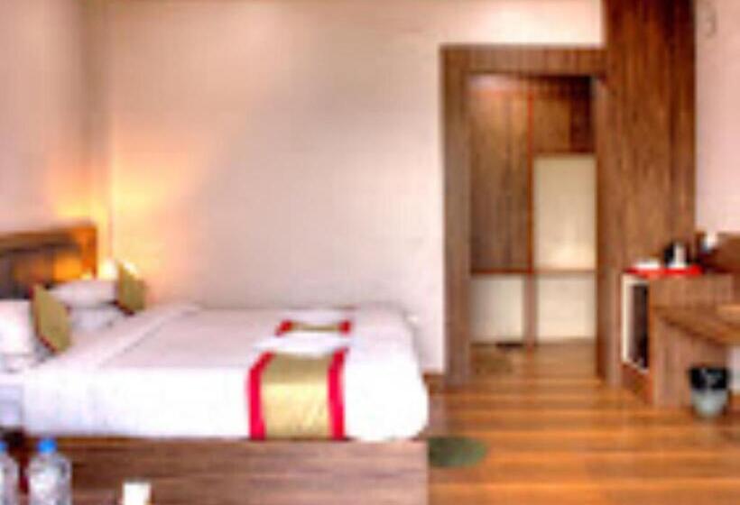 带大床的豪华间, Brahmaputra Jungle Resort