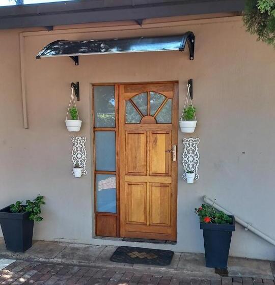 Бунгало Стандарт, Jakkalsdraai Guest House