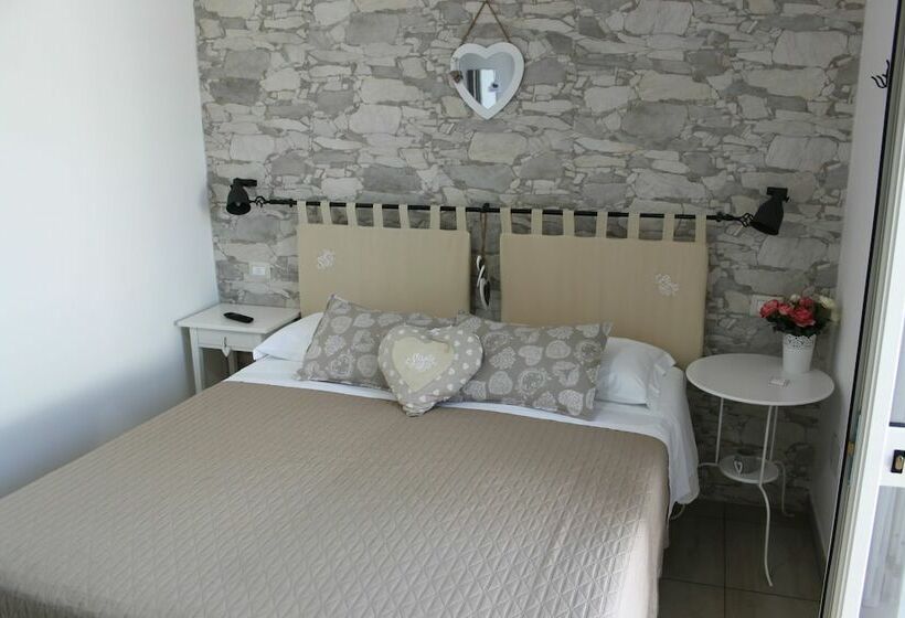 标准间, B&b L'isola Che Non C'è