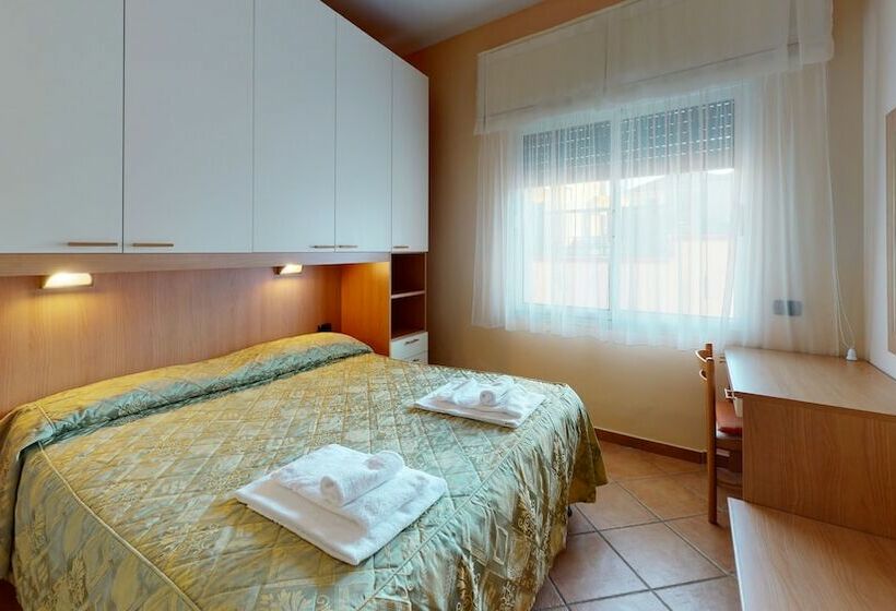 Номер Стандарт, Residence Mirafiori