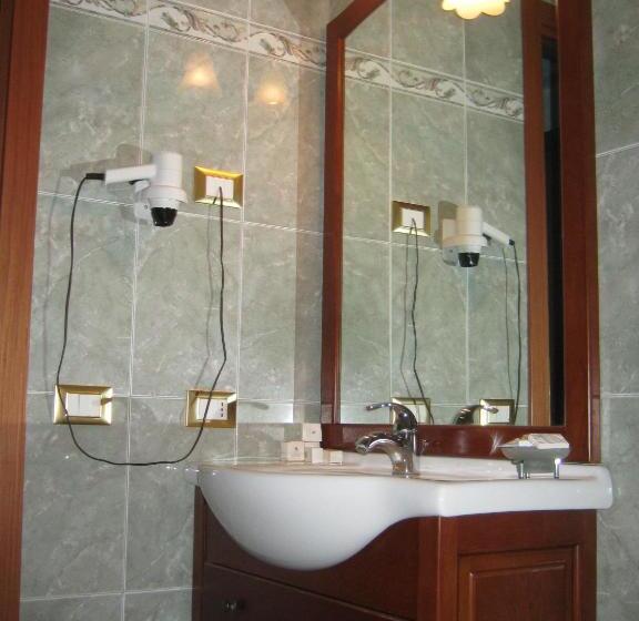 Номер Стандарт Трехместный, Villa D'evoli