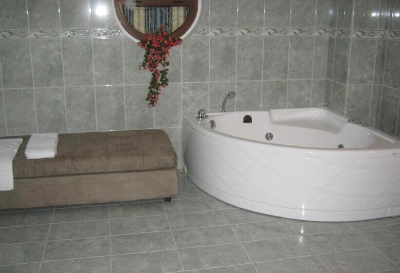 Люкс Повышенной Комфортности, Villa D'evoli