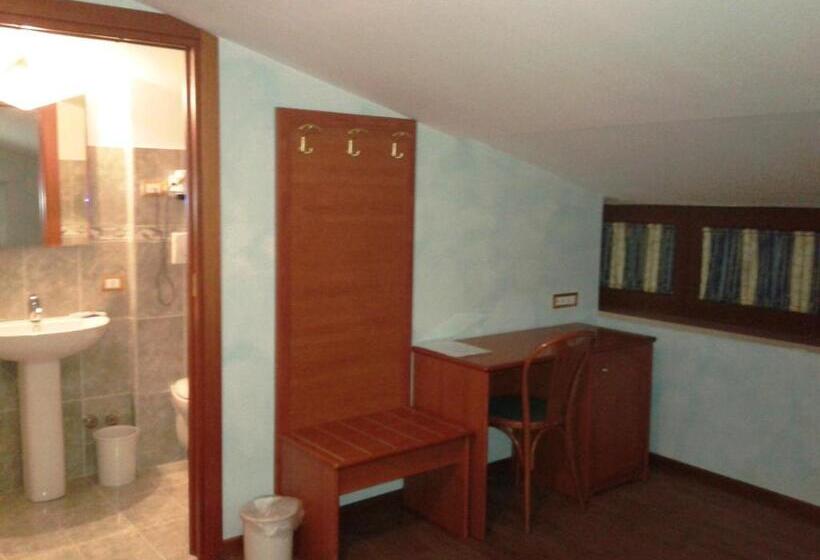 经济房, Villa D'evoli