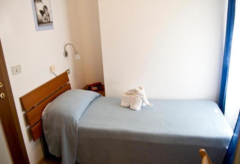 スタンダードシングルルーム, Albergo La Marinella