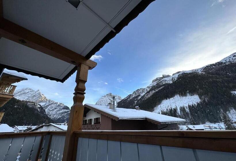 Négyszemélyes Standard Szoba Erléllyel, B&b Cèsa Planber Mountain View Ski In Ski Out