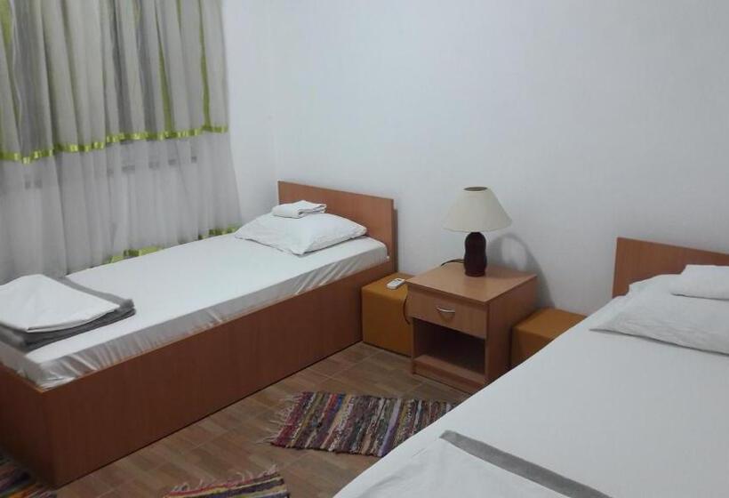 تختخواب در اتاق مشترک, Hostel Hercegovina