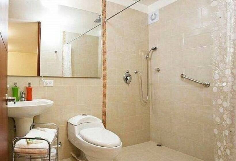 اتاق استاندارد سه نفره, Cm House   Hotel Moreno