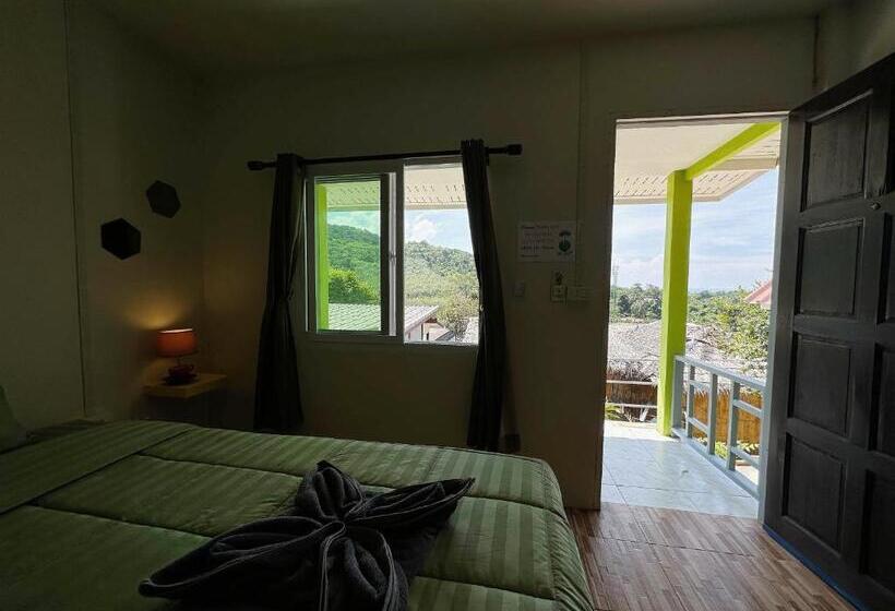 Номер Deluxe Вид на Море, Cottage Hill At Lanta