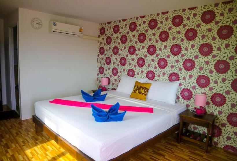 Номер Deluxe Вид на Море с Балконом, Cottage Hill At Lanta