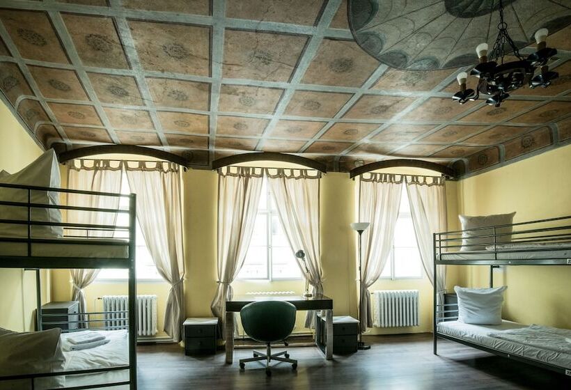 Cama em Quarto Compartilhado, Charles Bridge Hostel & Apartments