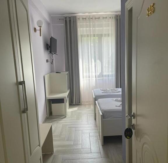 스탠다드 룸, Ferrara