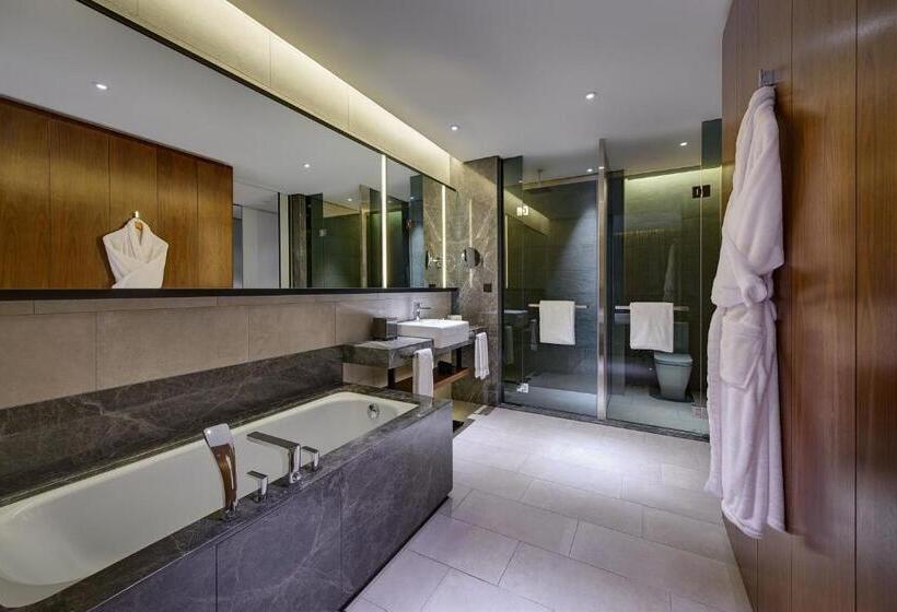 Номер Executive, Le Meridien Petaling Jaya