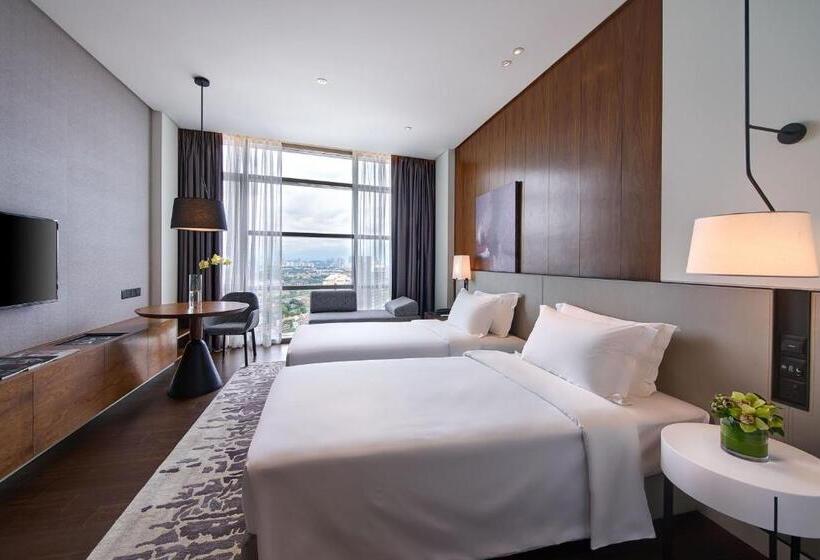Номер Deluxe, Le Meridien Petaling Jaya