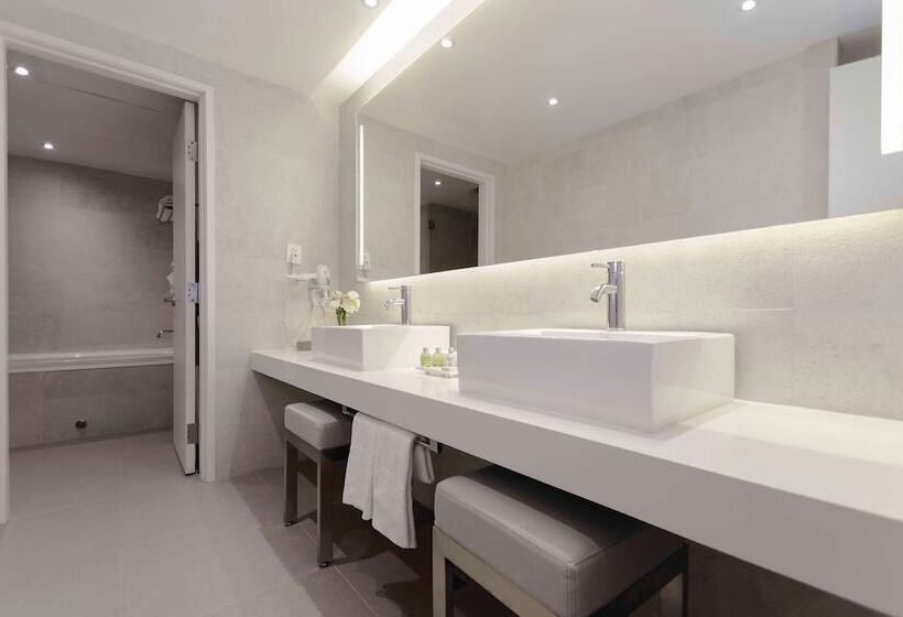 Habitación Superior, NH Monterrey La Fe