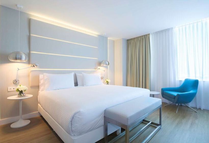 Habitación Familiar, NH Monterrey La Fe