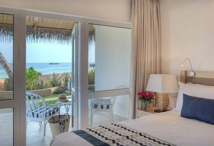 اتاق استاندارد با چشم‌انداز دریا, Hemingways Watamu