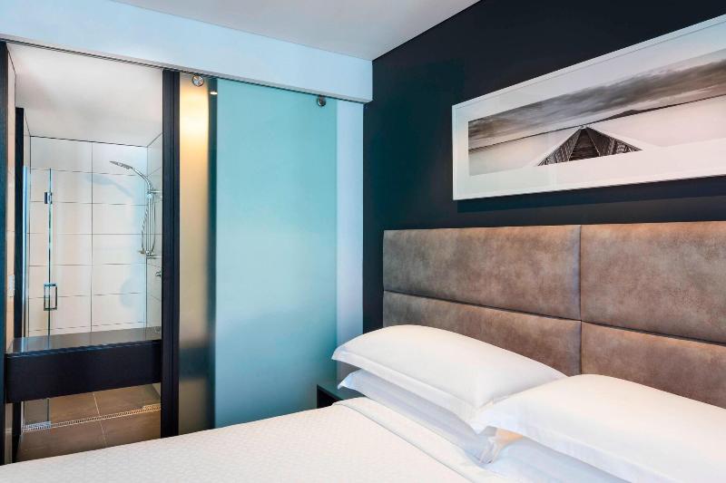 디럭스 룸 킹사이즈 침대, Four Points By Sheraton Auckland