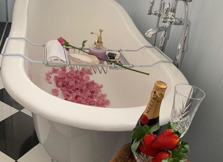 Люкс, Josephines Luxury Accommodation