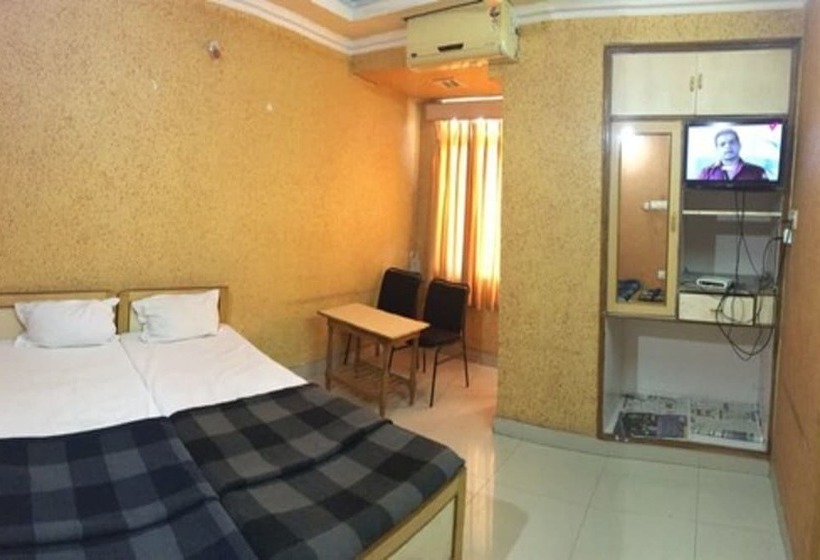 Номер Стандарт, Rajdhani Plaza