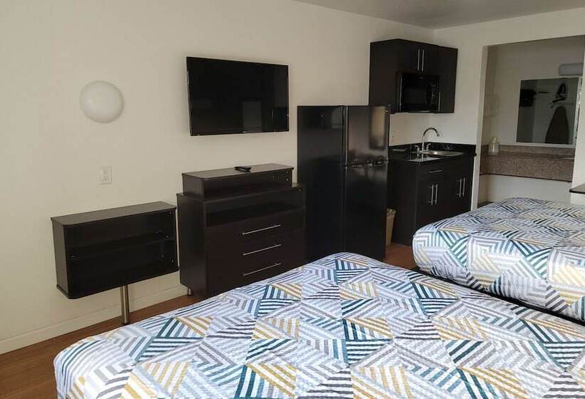 스위트, Rodeway Inn & Suites Thousand Palms   Rancho Mirage