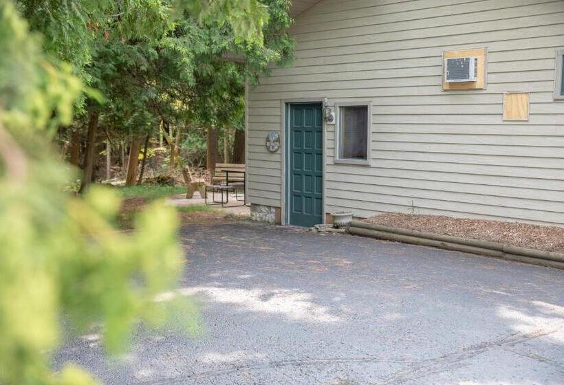 침실 1개 복층 룸, Ridges Inn & Suites