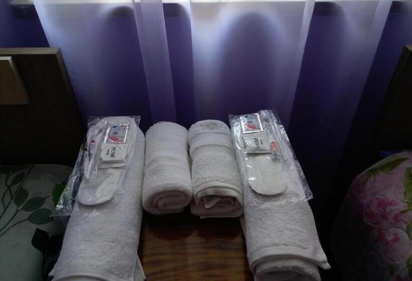 اتاق استاندارد سه نفره, Areni Tavern B&b