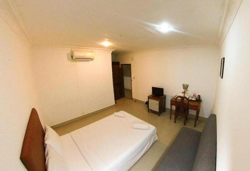 Номер Стандарт, Riverside Hotel Phnom Penh