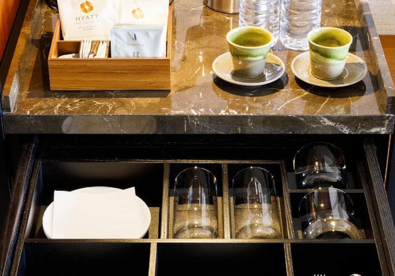 اتاق استاندارد با تخت بزرگ, Hyatt Regency Seragaki Island Okinawa