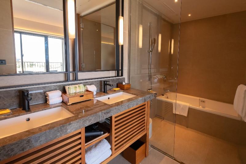 خانه 1 خوابه, Hyatt Regency Seragaki Island Okinawa