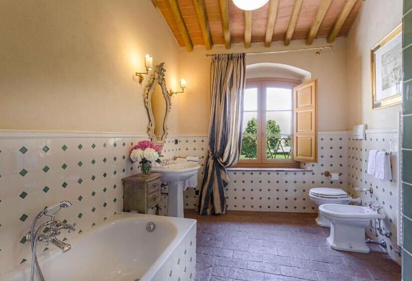 プールビュージュニアスイート, La Dimora Dell Inventore Luxury B&b