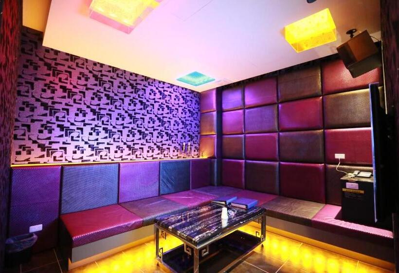 اتاق لوکس, Yosemite Motel   Chunghua Branch