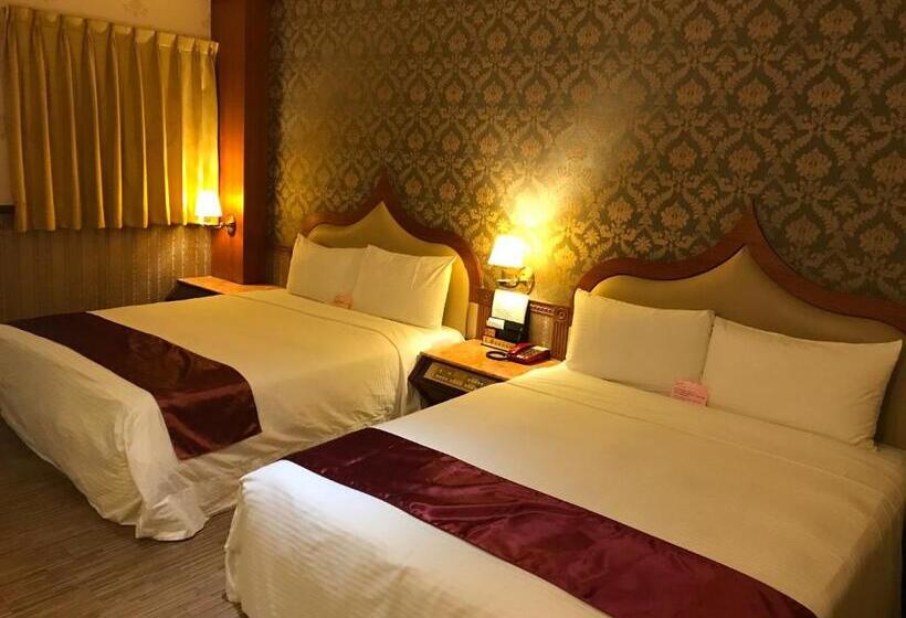 اتاق استاندارد چهار تخته, I Live Motel