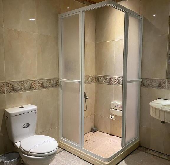 اتاق لوکس چهار تخته, I Live Motel