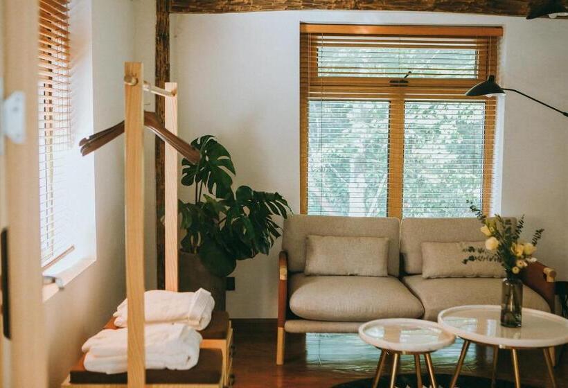 Номер Стандарт с Террасой, July Bamboo Hostel