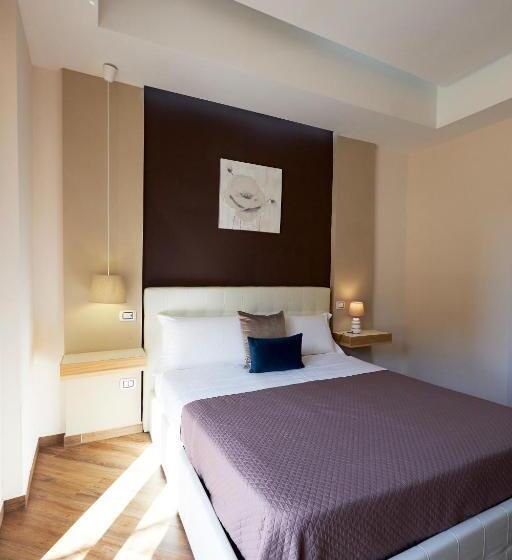 اتاق استاندارد با بالکن, 360 Hospitality