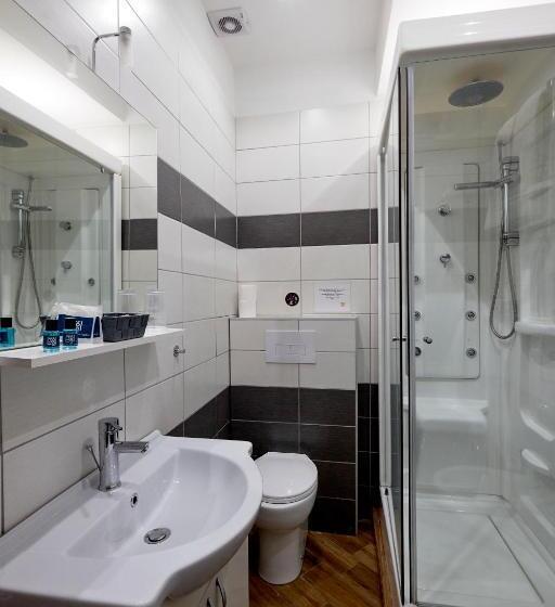 اتاق اکونومی, 360 Hospitality