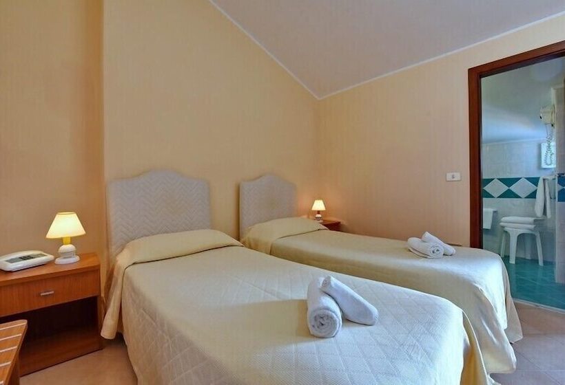 Номер Economy, Costa D'oro