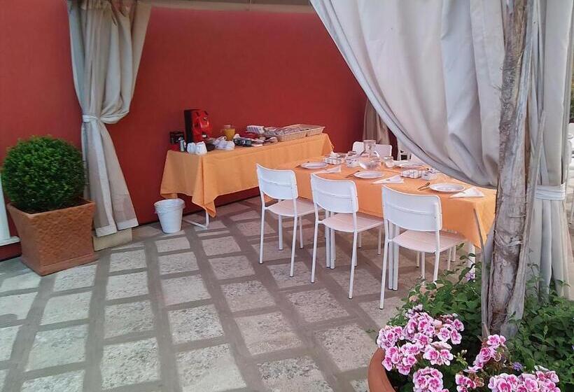 バルコニー付きデラックスルーム, Mediterraneo B&b