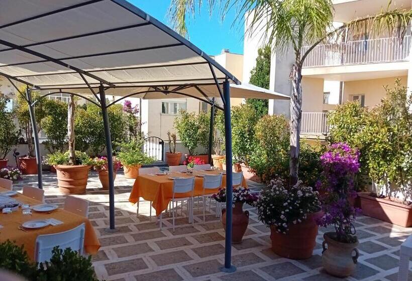 バルコニー付きデラックスルーム, Mediterraneo B&b