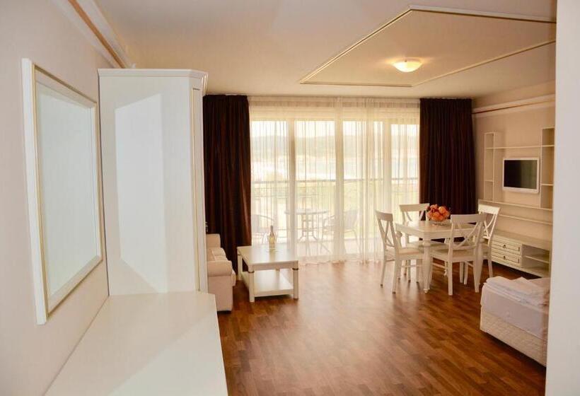 Студио Deluxe Вид на Море, Golden Rainbow Beach