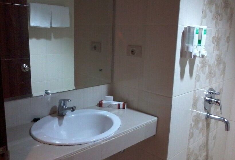 Номер Deluxe, Bandara Syariah
